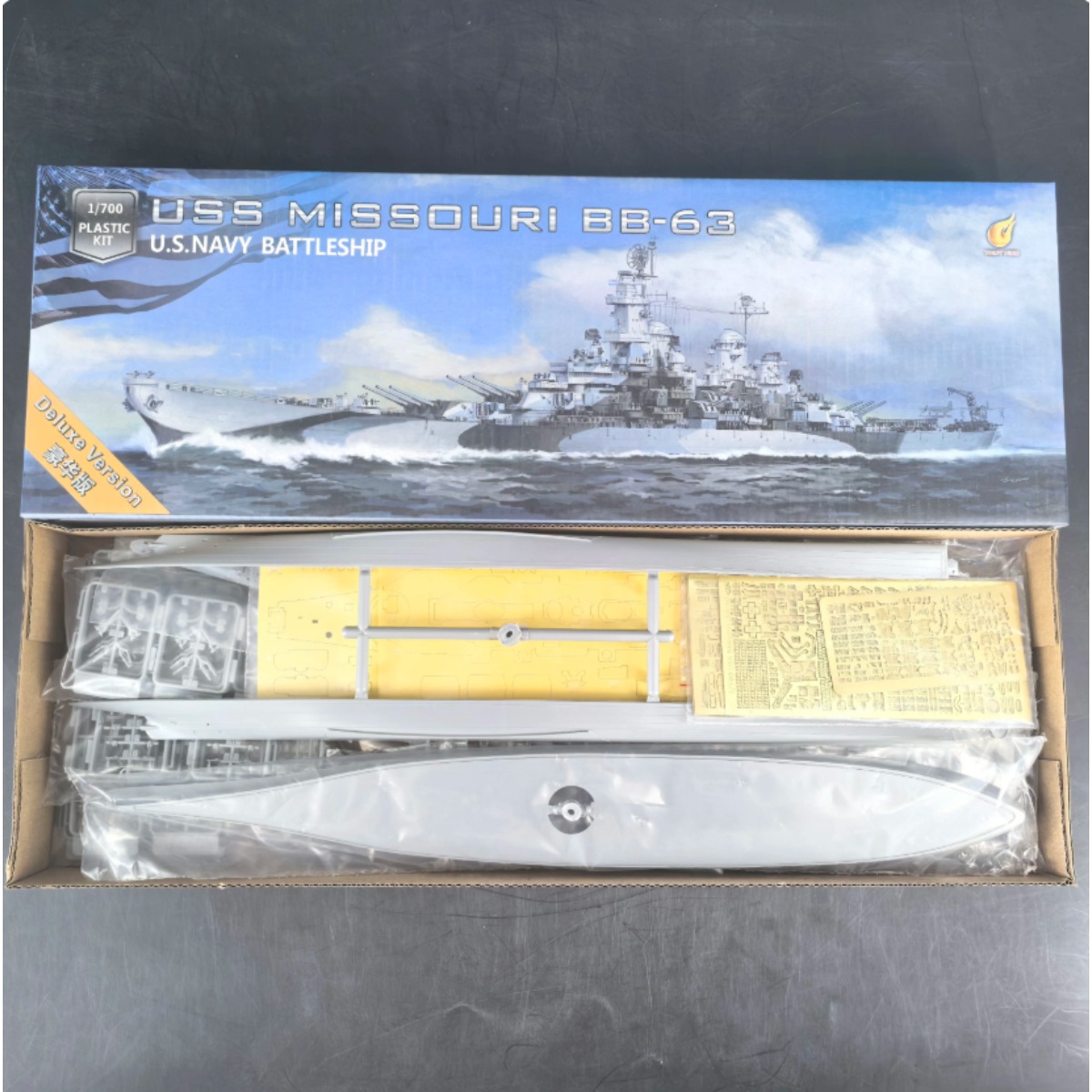 Model Kit Uss Missouri - VeryFire VF700909DX Model okrętu wojennego USS