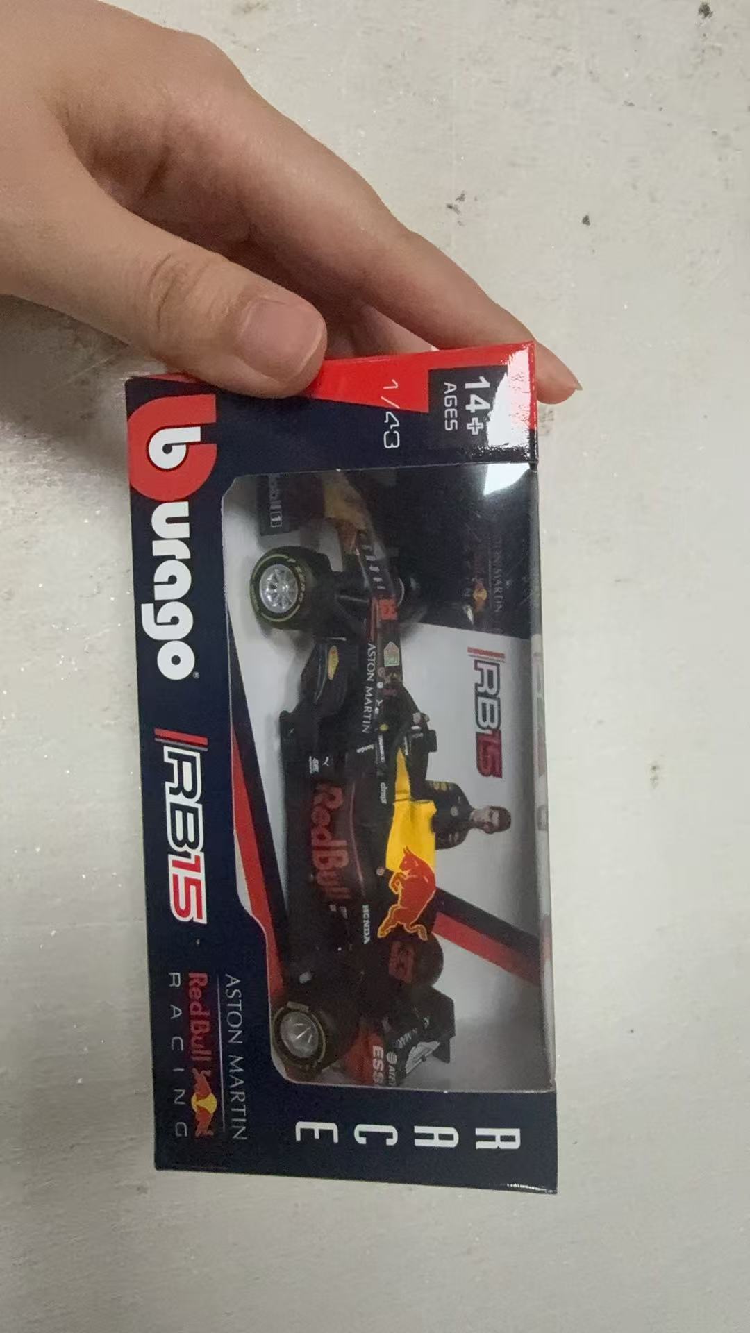 Bburago 1:43 F1 Ferrari SF25 M – Model Kit Italeri recenzja i cena