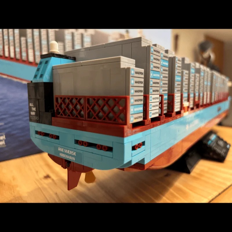 Nowy model statku konteneroweg – Model Kit Companies recenzja i cena